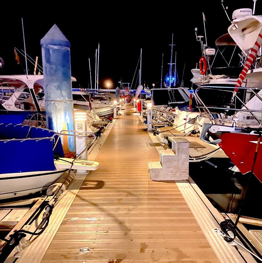 Barco Pita - Amarilla Marina Hotell San Miguel de Abona Exteriör bild