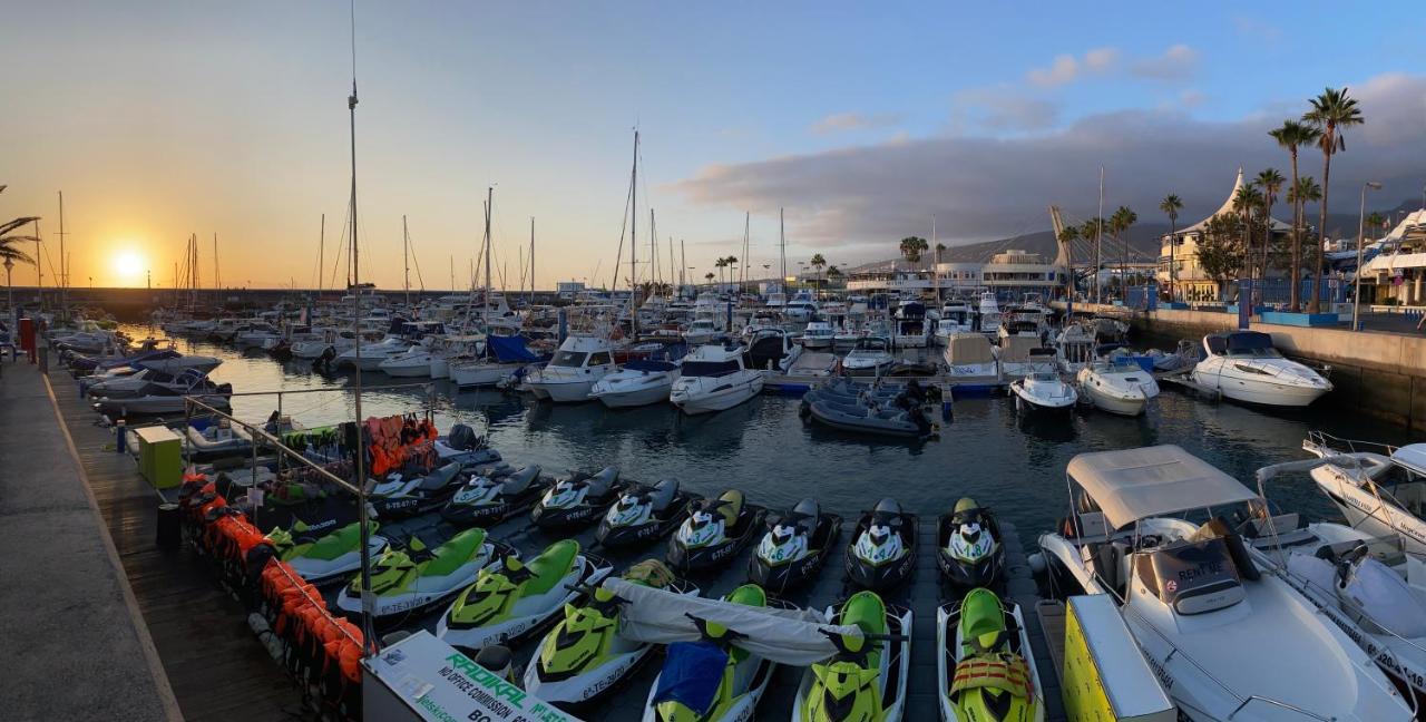 Barco Pita - Amarilla Marina Hotell San Miguel de Abona Exteriör bild